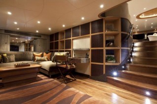 Cat HEMISPHERE by Pendennis -  Lower Salon